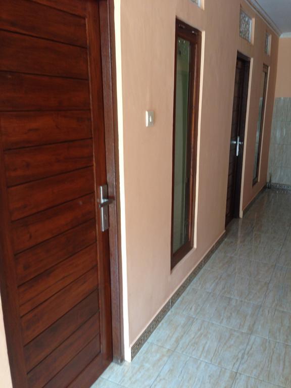 Cebluk Sari Apartment Ubud  Ngoại thất bức ảnh