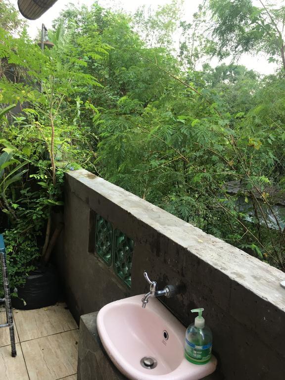 Cebluk Sari Apartment Ubud  Ngoại thất bức ảnh